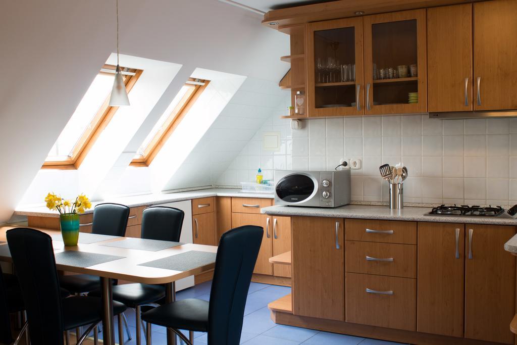 Titan Apartman Gyula Exteriör bild